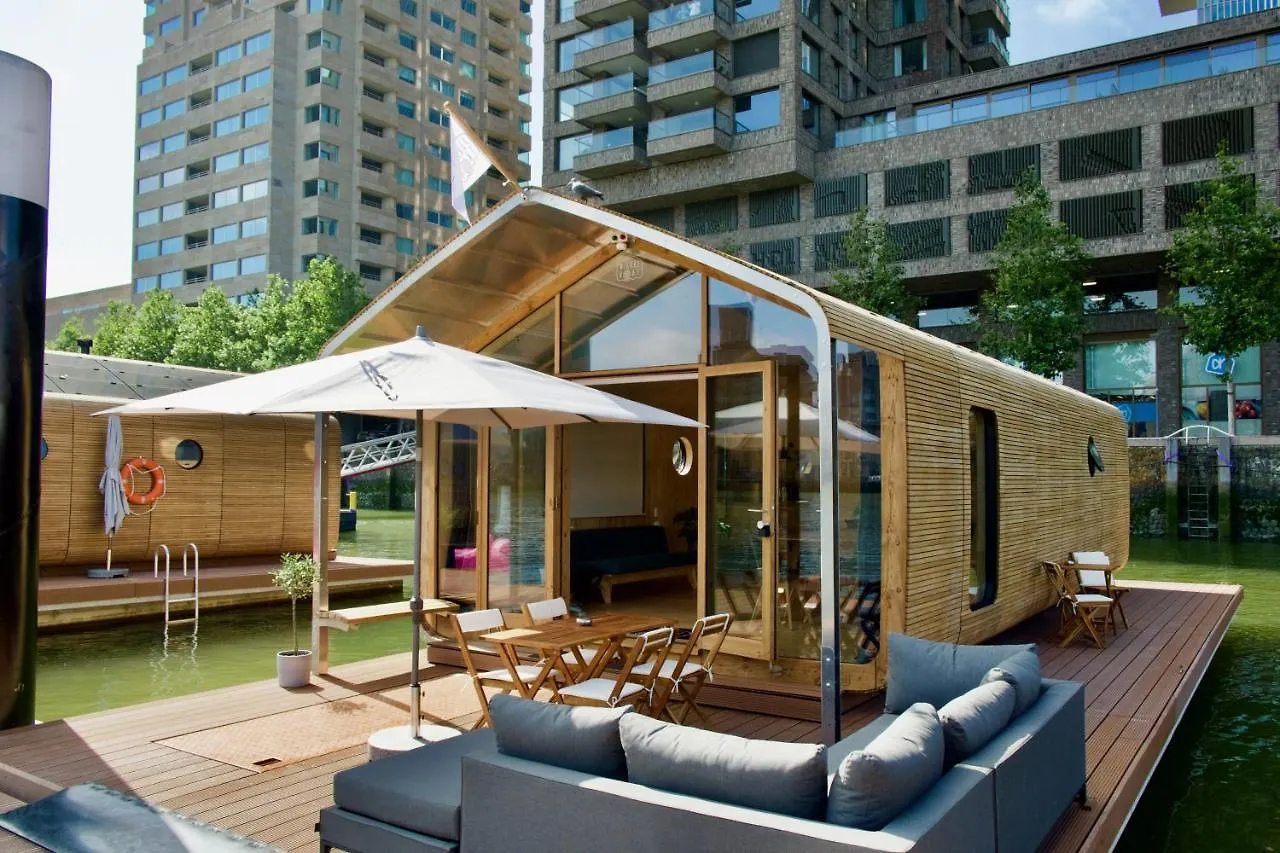Casa de Férias Wikkelboats At Floating Rotterdam Rijnhaven Vila
